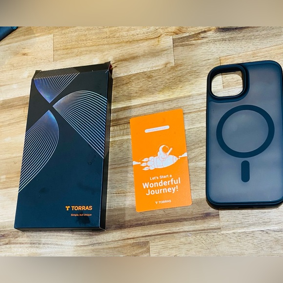 Torras IPhone 15 MagSafe Phone case - Picture 2 of 5